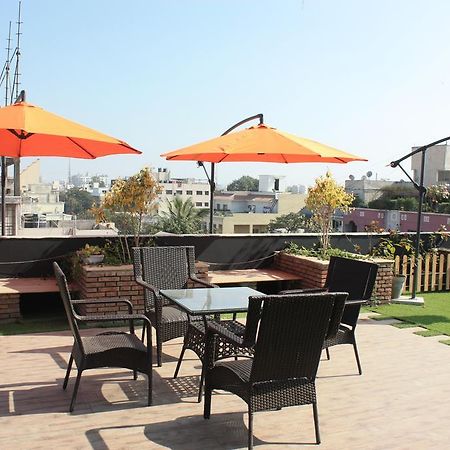 Stay10 Luxury Service Apartment Indore Eksteriør billede