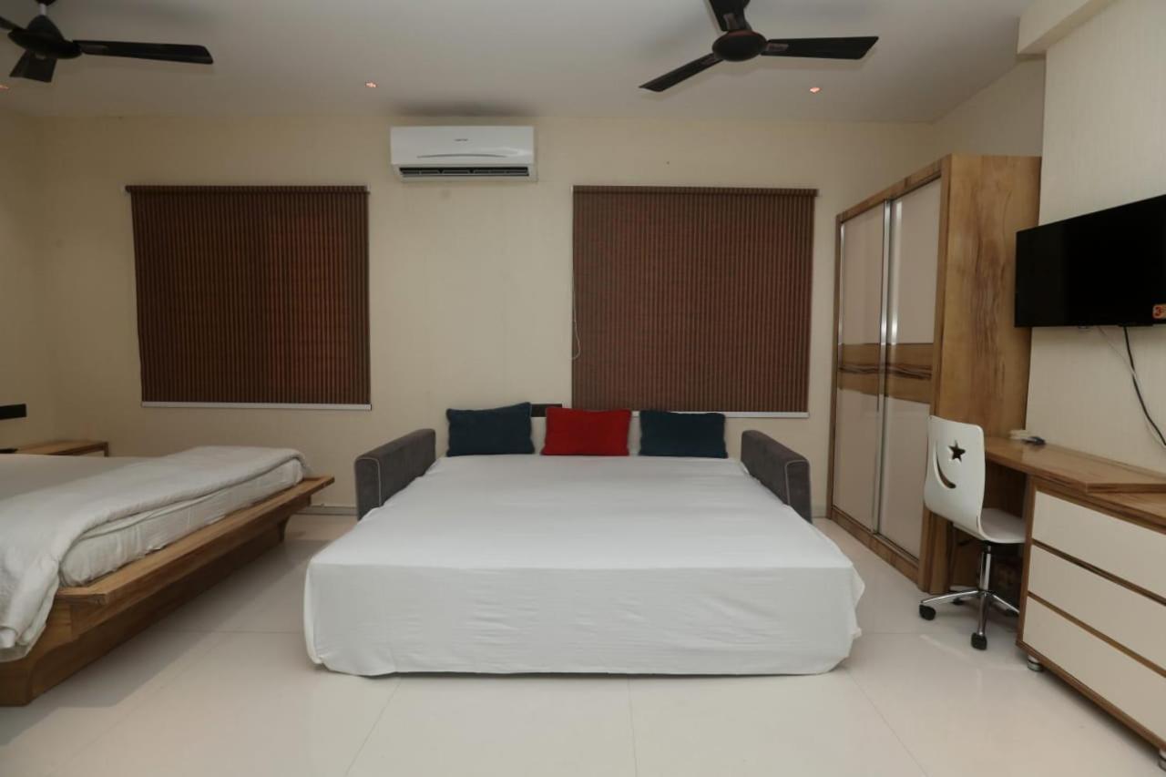 Stay10 Luxury Service Apartment Indore Eksteriør billede